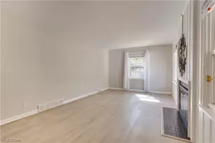 2535 Grant Ave, Cuyahoga Falls, OH 44223 - Photo 9