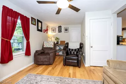 314 N Summit Street, Smithville, OH 44677 - Photo 3