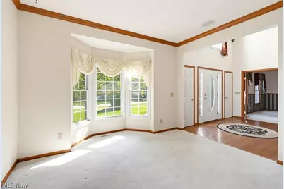 1541 Newton Pass, Grandview Heights, OH 44147 - Photo 5