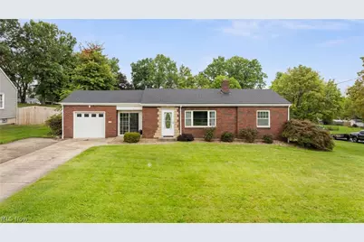 2388 W Manor Avenue, Poland, OH 44514 - Photo 1