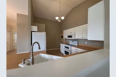 1192 Chaucer Circle, Akron, OH 44312 - Photo 13