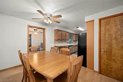3610 Palm Springs Drive, Lorain, OH 44053 - Photo 9