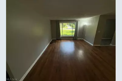 1087 Krumroy Road, Akron, OH 44306 - Photo 5