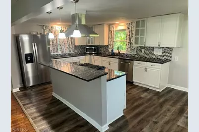 1087 Krumroy Road, Akron, OH 44306 - Photo 9
