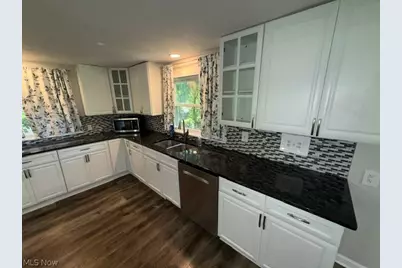 1087 Krumroy Road, Akron, OH 44306 - Photo 11
