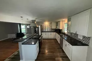 1087 Krumroy Rd, Akron, OH 44306 - Photo 17