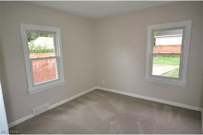 2524 Albrecht Avenue, Akron, OH 44312 - Photo 11