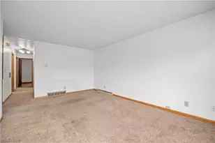 617 Marguerite Ave, Cuyahoga Falls, OH 44221 - Photo 5