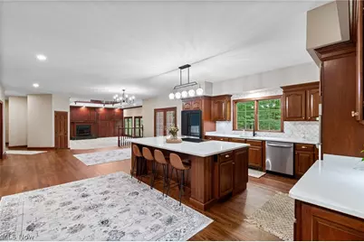 834 Eaton Park Lane, Akron, OH 44303 - Photo 13