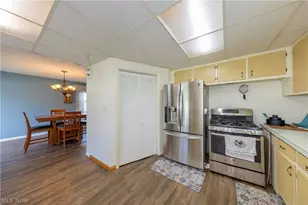 29226 W Willowick Dr, Willowick, OH 44095 - Photo 9