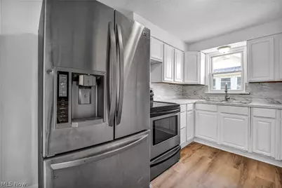 907 Whittier Avenue, Akron, OH 44320 - Photo 9