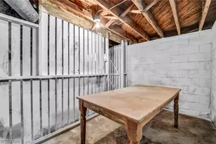907 Whittier Ave, Akron, OH 44320 - Photo 29
