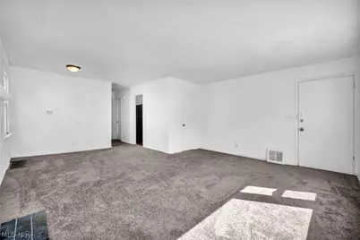 907 Whittier Avenue, Akron, OH 44320 - Photo 7