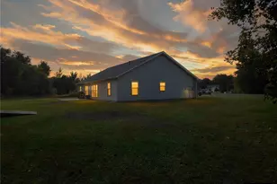 1660 Logging Ct, Geneva, OH 44041 - Photo 9