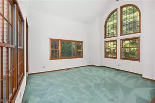 3126 Cliffside Dr, Akron, OH 44321 - Photo 9