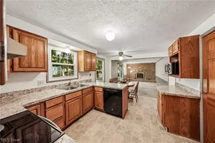 95 River Park Blvd, Munroe Falls, OH 44262 - Photo 9