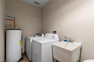 308 Carl St, Barnesville, OH 43713 - Photo 23