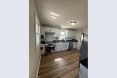 1356 Stratford Street, Barberton, OH 44203 - Photo 9