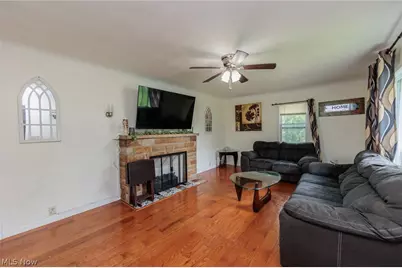 8617 Broadview Road, Grandview Heights, OH 44147 - Photo 5