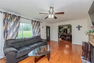 8617 Broadview Rd, Grandview Heights, OH 44147 - Photo 11