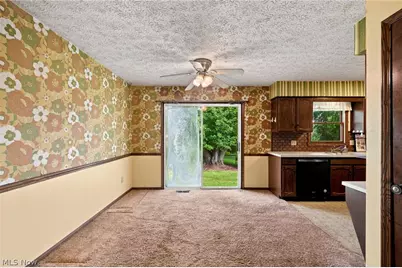 3197 Greenbrier Drive, Norton, OH 44203 - Photo 9