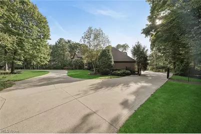 1928 Four Seasons Drive, Akron, OH 44333 - Photo 47