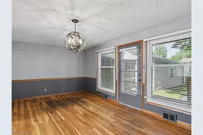 1515 Collinwood Circle, Cuyahoga Falls, OH 44221 - Photo 9