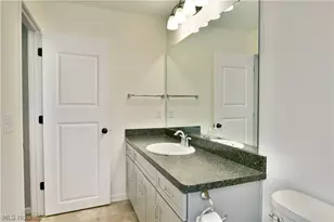 987 Hawkin Ln, Aurora, OH 44202 - Photo 39