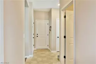987 Hawkin Ln, Aurora, OH 44202 - Photo 23