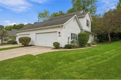 1760 Cortland Lane #15-3, Grandview Heights, OH 44147 - Photo 1