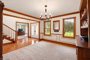 9745 Bainbridge Rd, Chagrin Falls, OH 44023 - Photo 17