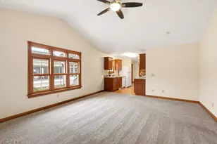 9745 Bainbridge Rd, Chagrin Falls, OH 44023 - Photo 37