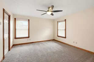 9745 Bainbridge Rd, Chagrin Falls, OH 44023 - Photo 33