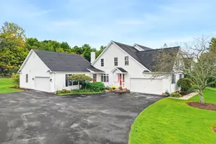 9745 Bainbridge Rd, Chagrin Falls, OH 44023 - Photo 49