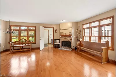 9745 Bainbridge Road, Chagrin Falls, OH 44023 - Photo 13