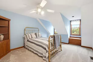 9745 Bainbridge Rd, Chagrin Falls, OH 44023 - Photo 27