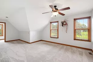 9745 Bainbridge Rd, Chagrin Falls, OH 44023 - Photo 29