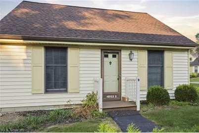 46103 New England Square #D, New Waterford, OH 44445 - Photo 3