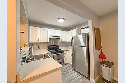 46103 New England Square #D, New Waterford, OH 44445 - Photo 9