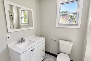 286 Alhambra Way, Akron, OH 44302 - Photo 9
