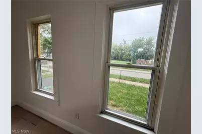 7619 Lawn Avenue, Loveland, OH 44102 - Photo 11