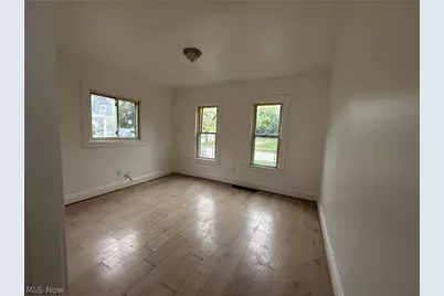 7619 Lawn Avenue, Loveland, OH 44102 - Photo 9