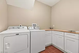 8178 W Smith Rd, Medina, OH 44256 - Photo 31