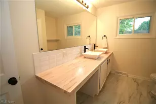 1971 Dennis Dr, Green, OH 44312 - Photo 11