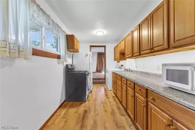 12437 National Drive, Grafton, OH 44044 - Photo 5
