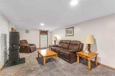 12437 National Drive, Grafton, OH 44044 - Photo 9