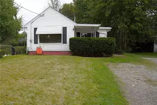 1613 24th St NE, Canton, OH 44714 - Photo 1