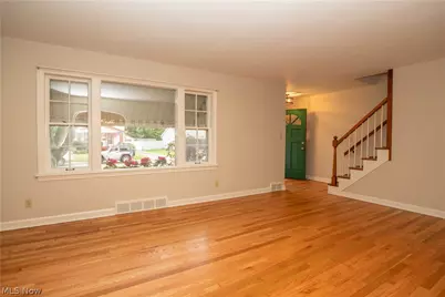 1032 Roosevelt Street NE, Massillon, OH 44646 - Photo 5