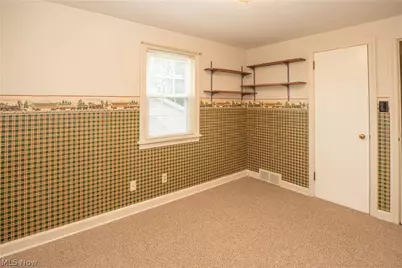 1032 Roosevelt Street NE, Massillon, OH 44646 - Photo 31