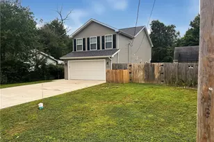 756 Hazelwood Dr, Vermilion, OH 44089 - Photo 3